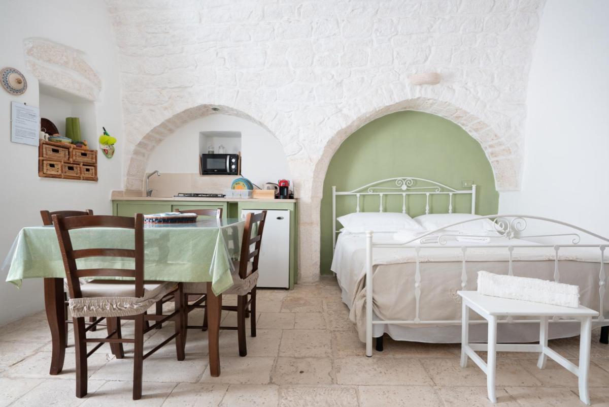 Casa Flanc - Charme Storico Nel Centro Di Ostuni Villa Exterior photo