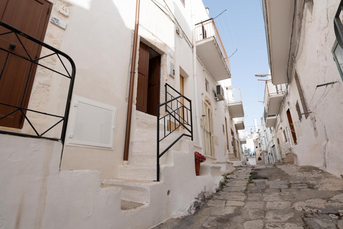 Casa Flanc - Charme Storico Nel Centro Di Ostuni Villa Exterior photo
